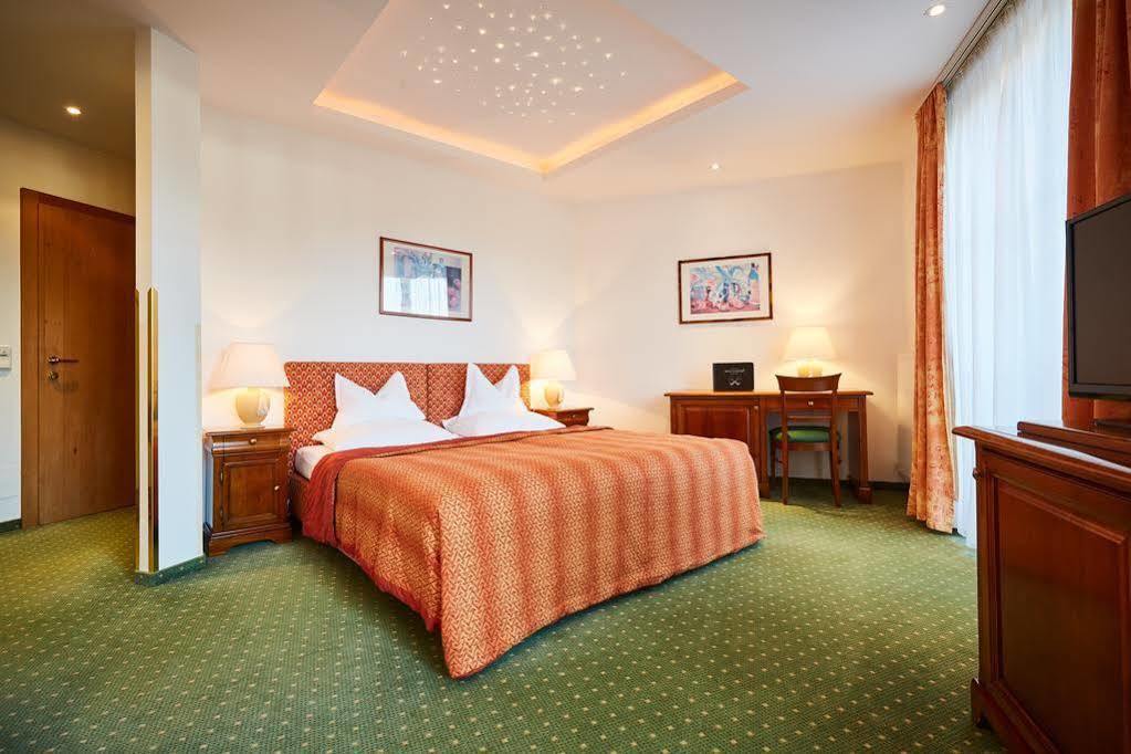 Boutique Hotel Aichinger Nussdorf am Attersee Buitenkant foto